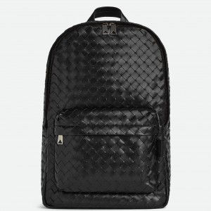 Bottega Veneta Medium Backpack In Black Intrecciato Calfskin