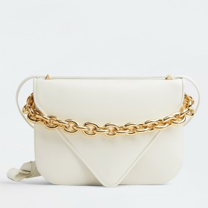 Bottega Veneta Mount Medium Envelope Bag In White Calfskin