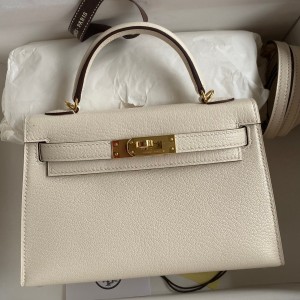 Hermes Kelly Mini II Sellier Handmade Bag In Nata Chevre Mysore Leather 