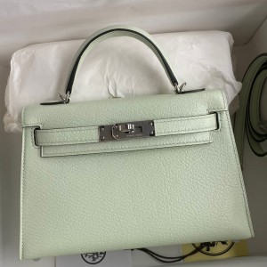 Hermes Kelly Mini II Sellier Handmade Bag In Vert Fizz Chevre Mysore Leather