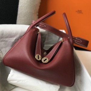 Hermes Lindy 30cm Bag In Bordeaux Clemence Leather 