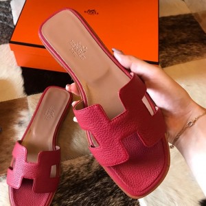 Hermes Oran Slide Sandals In Red Clemence Leather