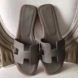 Hermes Oran Sandals In Etoupe Epsom Leather