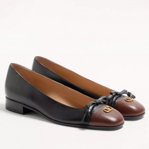 Valentino Garavani Valet Du Roi Ballerina in Black Lambskin