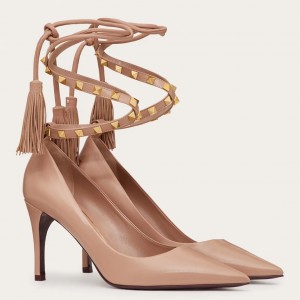 Valentino Rockstud Flair Pumps 85mm In Beige Lambskin