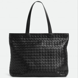 Bottega Veneta Large Zipped Tote in Black Intrecciato Calfskin