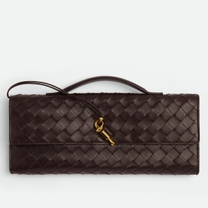 Bottega Veneta Andiamo Clutch with Handle in Fondant Intrecciato Lambskin