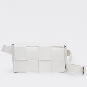 Bottega Veneta Cassette Belt Bag In White Intrecciato Leather