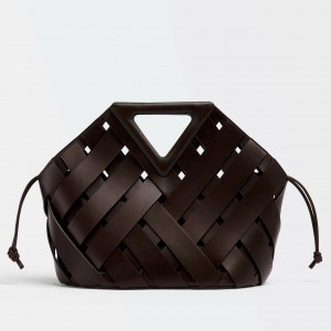 Bottega Veneta Medium Point Bag In Fondant Intrecciato Leather 