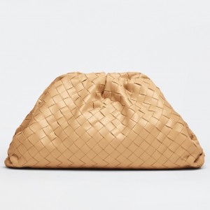 Bottega Veneta Large Pouch Clutch In Beige Intrecciato Lambskin