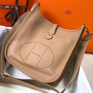 Hermes Evelyne III 29 Bag In Trench Clemence Leather