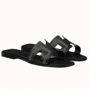 Hermes Oran Sandals In Black Leather With Stitched Detail