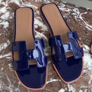 Hermes Oran Sandals In Blue Patent Leather