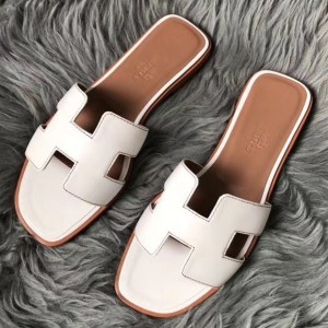 Hermes Oran Sandals In White Swift Leather
